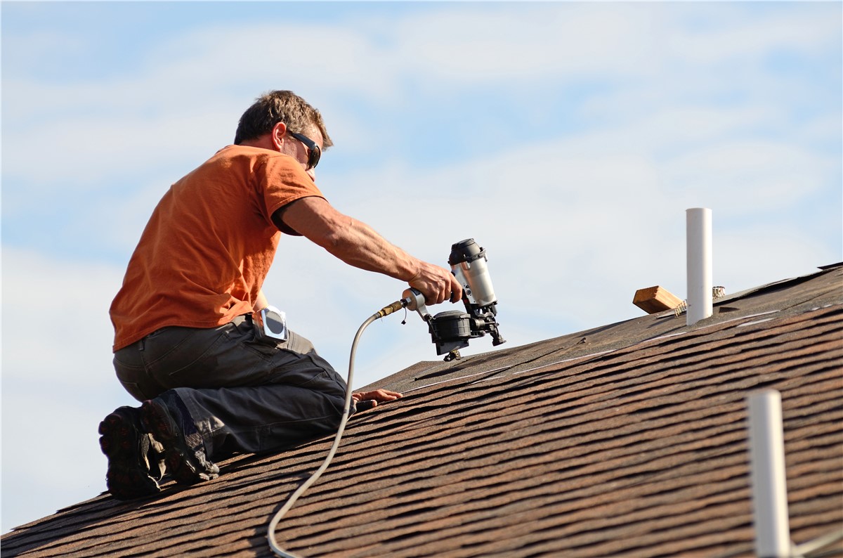 Roof Repair vs. Roof Replacement: How To Know Which Option Your Roof Needs